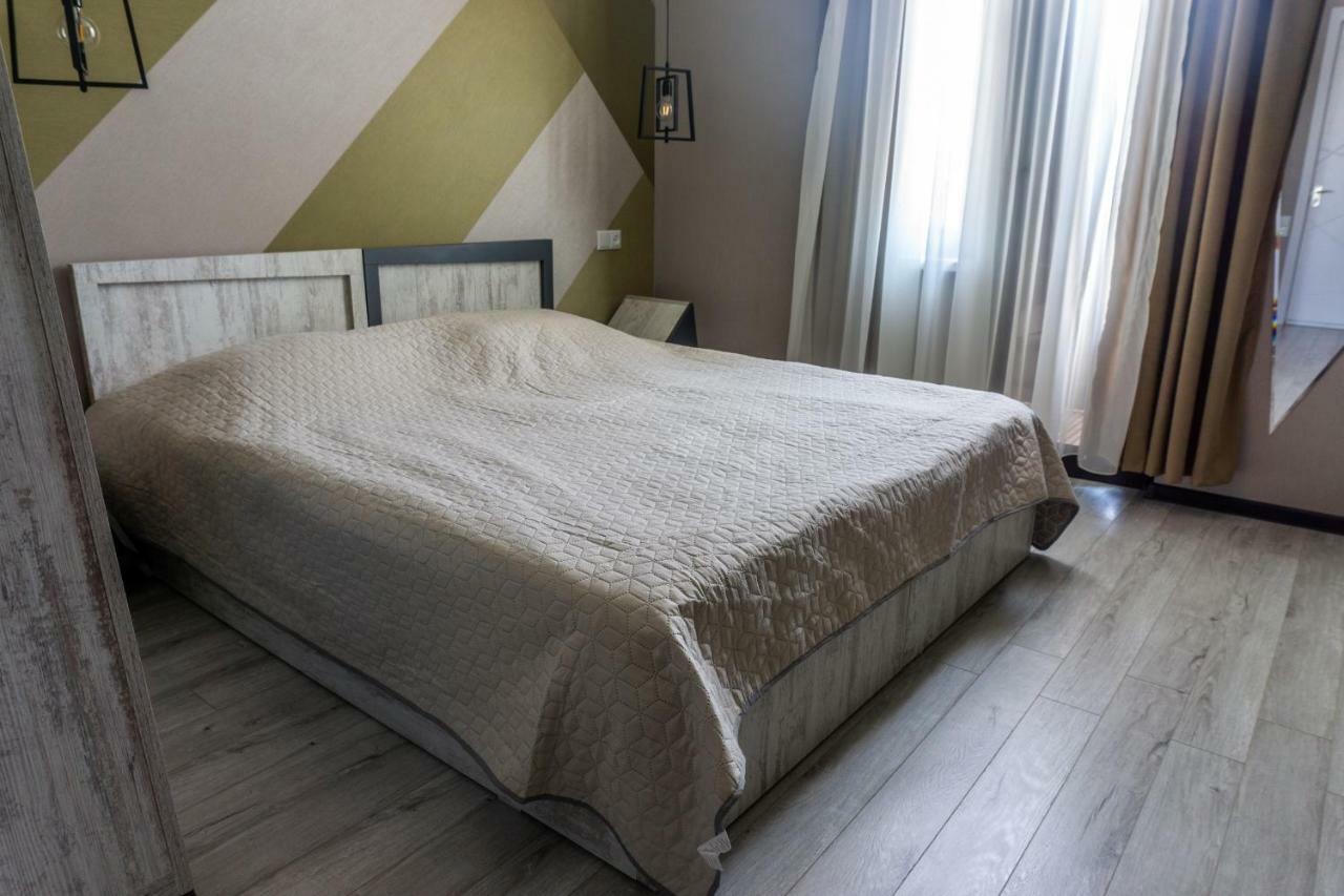 Guesthouse Kado Tbilisi Exterior photo