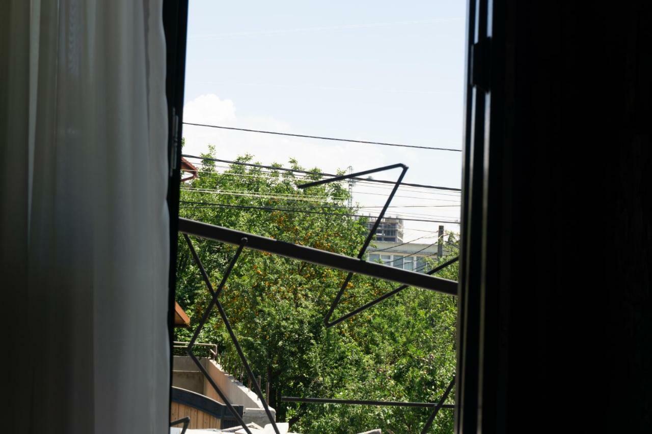 Guesthouse Kado Tbilisi Exterior photo
