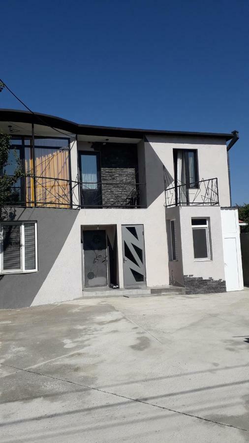 Guesthouse Kado Tbilisi Exterior photo